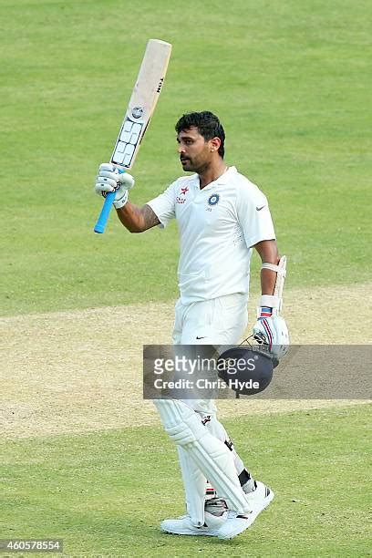 Murali Vijay Test Photos and Premium High Res Pictures - Getty Images