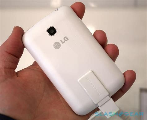 Lg Optimus L Ii L Ii And L Ii Hands On Android For Every Hand Size