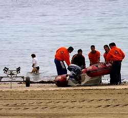 Los Socorristas Llegan A Las Playas De Riazor Orz N Y Matadero