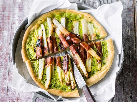 B Rlauch Spargel Tarte Aus Der Pfanne Rezept Eat Smarter