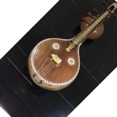 VEENAI INDIAN CLASSICAL MUSIC INSTRUMENT, Hobbies & Toys, Music & Media ...