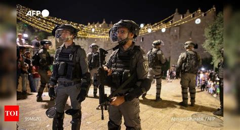 Jerusalem Clashes Dozens Wounded In Clashes At Jerusalem S Al Aqsa