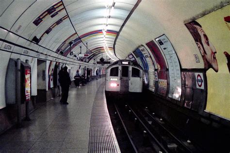 London Underground Northern Line Stock At Euston Flickr