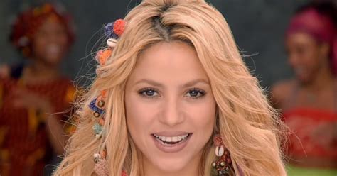 Nascimento Da Cantora Colombiana Shakira Magazine O Leme Efem Rides