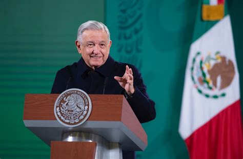 Por daño moral AMLO podría demandar al abogado de García Luna