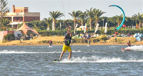 Corso Base Di Kitesurf Lezioni Scuola Kite Stagnone Trapani