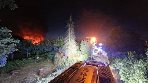 Feuerwehr Darmstadt Feuer In Kleingartenanlage