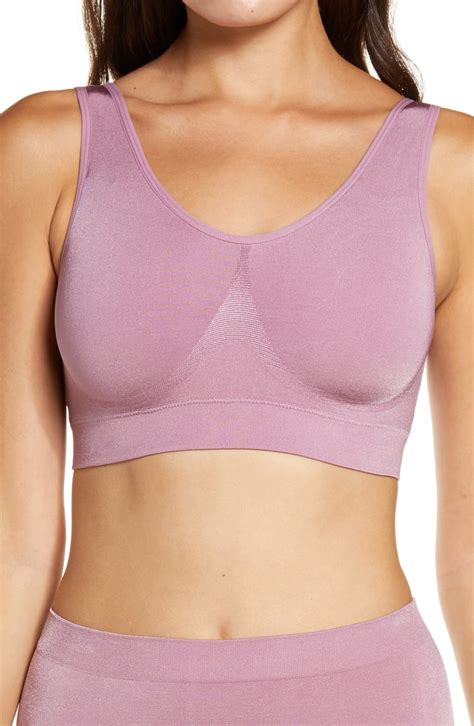 The 17 Best Seamless Bras Hands Down Who What Wear Uk