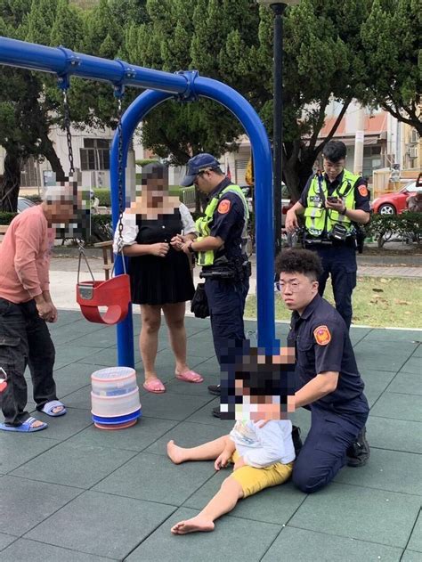 6歲女童卡在鞦韆上 警即時救援5分鐘內脫困 社會 自由時報電子報