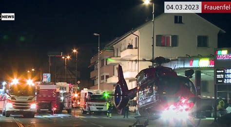 Frauenfeld Tg Junglenkerin Donnert Mit Bmw In Hausfassade Video