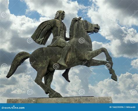 Estatua De Monumento De Alejandro Magno En Tesalónica Foto De Archivo Imagen De Antiguo