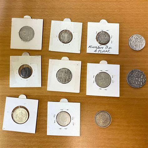 WORLDWIDE: LOT of 11 silver coins - Stephen Album Rare Coins