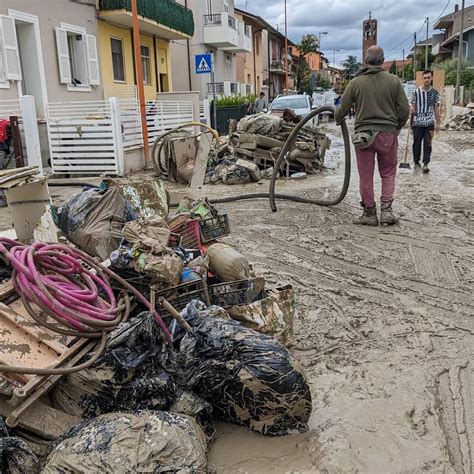 Emergenza Alluvione Cesena Ed Emilia Romagna