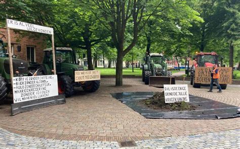 Boeren Zijn Binnenstad Binnengereden Ze Protesteren Bij Het