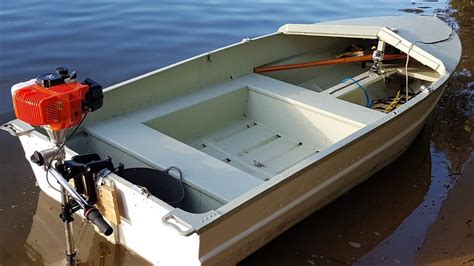 How To Remove An Outboard Engine From Boat