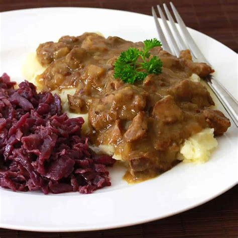 Hachee (Dutch Beef & Onion Stew) - The Daring Gourmet