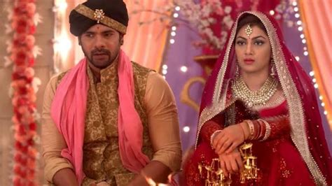 Kumkum Bhagya Pragya Abhi S Remarriage Twist Pragya S Kumkum Pays Off