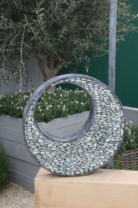 21 Garden Sculpture Ideas For Your Backyard In 2024 - A Nest With A Yard