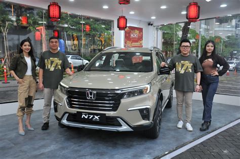 Mudik Makin Nyaman Dengan Honda BR V N7X Edition Tee Golf