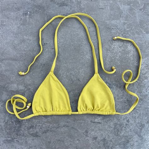 Hot Sexy Yellow Mellow Bikini Pics