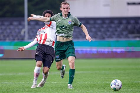 PSV In De Markt Voor Beelen Dan Is Zijn Onervarenheid PSVFans