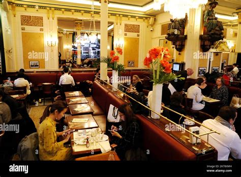 Les Deux Magots The Famous Cafe In The Saint Germain Des Pres Area Of