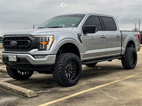 2022 White Ford F150 Lifted