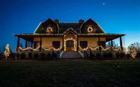 Classic Colorful Christmas Light Display Light Up Nashville