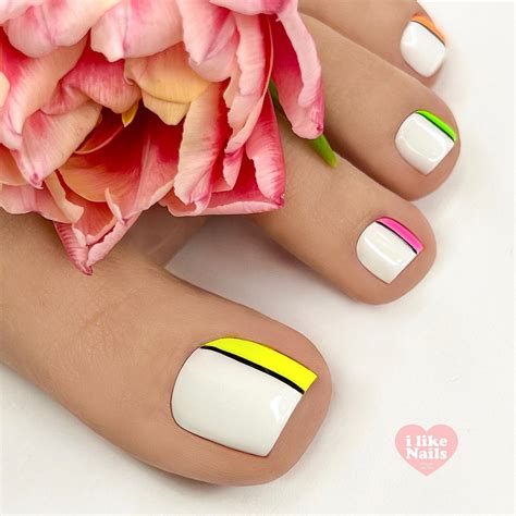 60 Dazzling Summer Pedicure Ideas For More Fun In The Sun The Right