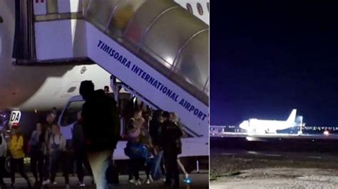 Un Avion Cu 128 De Pasageri La Bord A Aterizat De Urgenta Pe Aeroportul