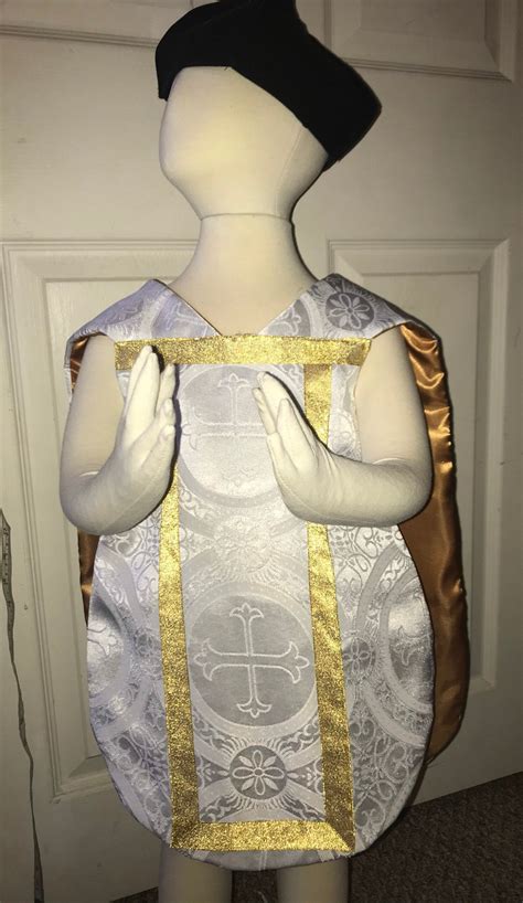 Boy's Complete Traditional Latin Mass Vestments Catholic | Etsy