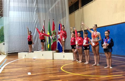 Ginástica Rítmica Do Mampitubafme Criciúma Conquista 16 Medalhas Em