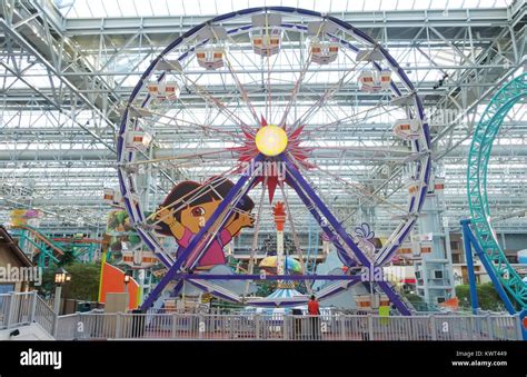 An indoor ferris wheel at Mall of America in Minneapolis, Minnesota, USA Stock Photo - Alamy