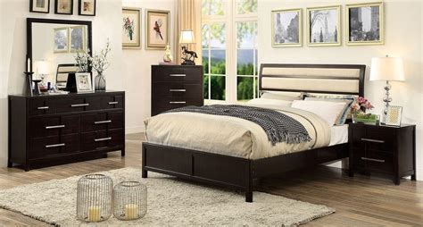 Wood CAL King Bedroom Set 4Pcs Gray Modern Berenice by Furniture of ...