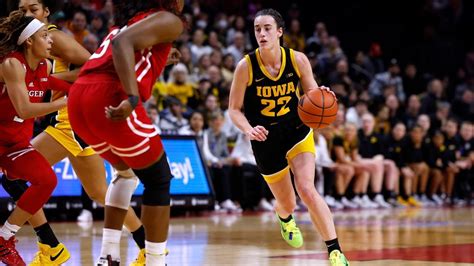 AP Player Of The Week Caitlin Clark Of Iowa Has Buzzer Beater And