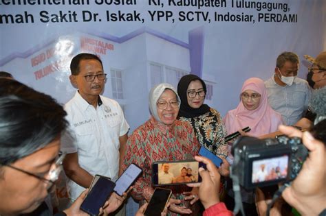 Ministry Of Social Affairs And Pundi Amal Sctv Foundation Hold Cataract