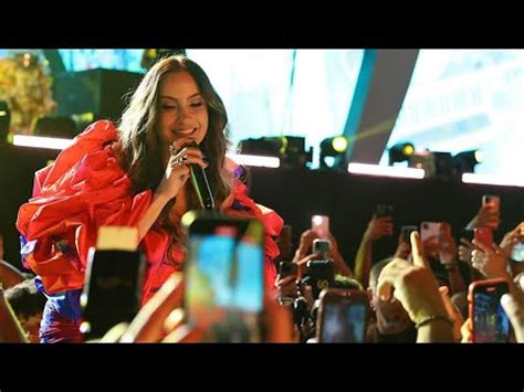 Claudia Leitte canta Verão dos Meus Sonhos Abertura Virada Salvador