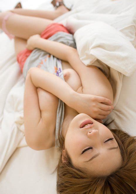 Japanese Hottie Porn Pic
