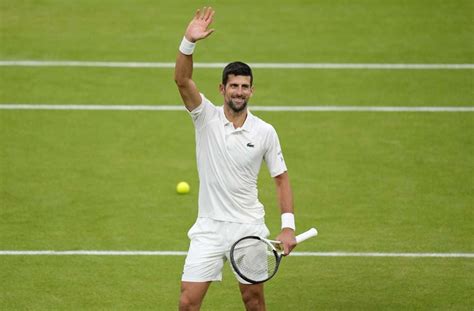 Tennisturnier In Wimbledon Novak Djokovic Steht Im Finale Sport