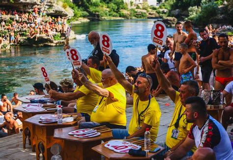 Evald Krnić i Igor Kazić pobjednici skokova sa Starog mosta Kliker info