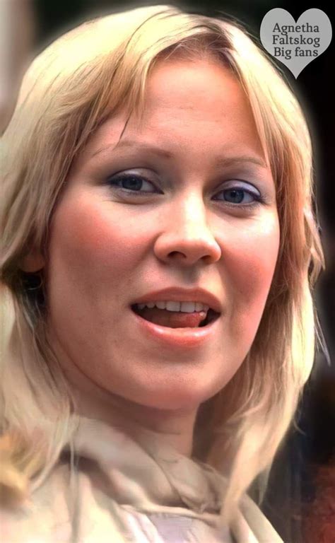 Pin by alex cv on Música Blonde singer Agnetha fältskog Agneta fältskog