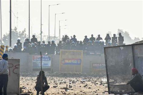 Farmers Security Forces Fire Tear Gas Shells To Disperse Protesting Farmers At Punjab Haryana