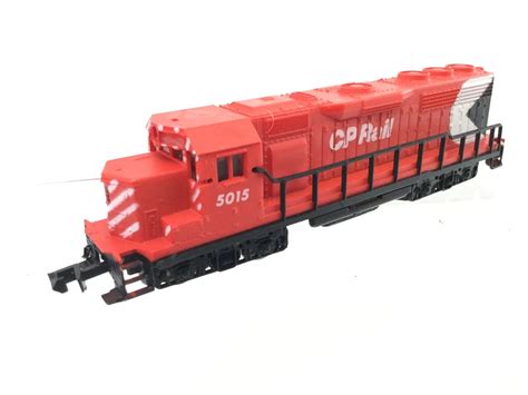 N Scale Bachmann 4628 Locomotive Diesel Emd Gp40 Canadi