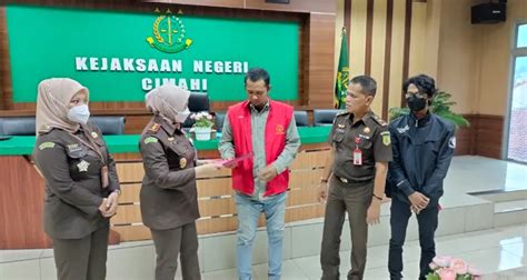 Kejari Cimahi Selesaikan Kasus Penganiayaan Lewat Restorative Justice