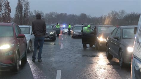 Gl Tte Unfall Mit Pkw A Zubringer In Bremen Stundenlang Gesperrt