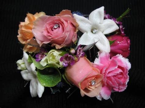 12 Best Funeral Flowers Buttonholes And Corsages Images On Pinterest