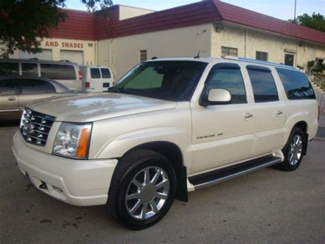 2005 Cadillac Escalade Esv Information And Photos Momentcar