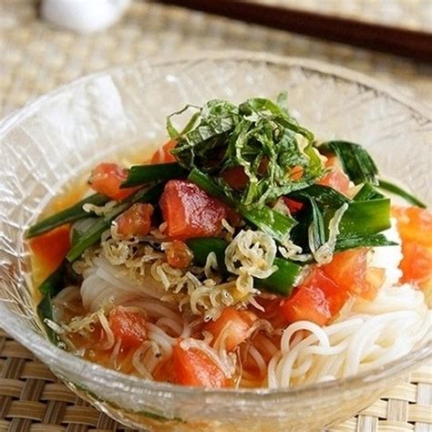 じゃこニラトマトだれのぶっかけそうめん By らるむ。さん レシピブログ 料理ブログのレシピ満載！