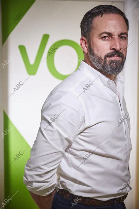 Entrevista A Santiago Abascal Presidente De Vox En La Sede De Partido