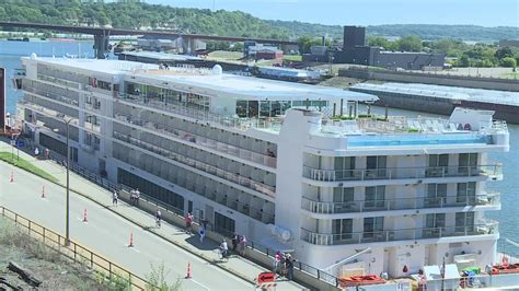 Viking Rivers Viking Mississippi Cruise Ship Off